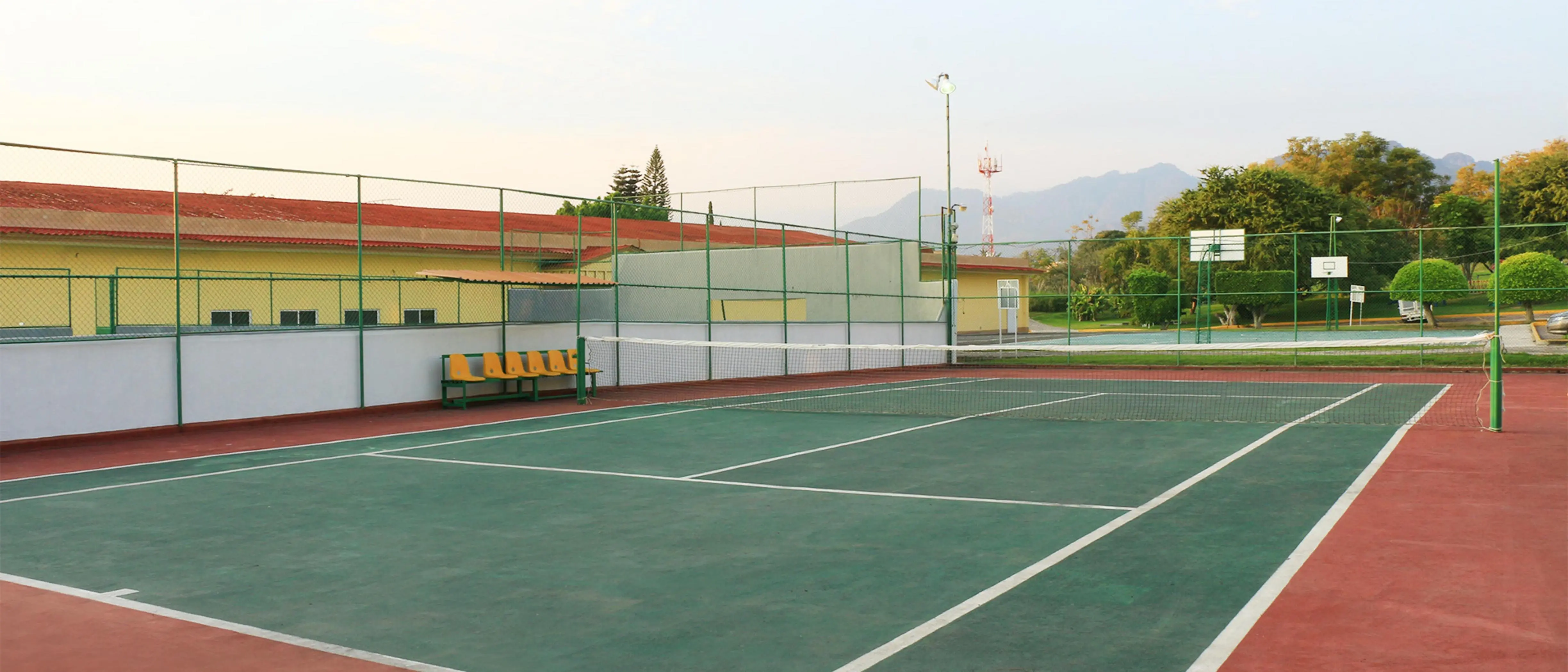Canchas de Futbol, Basquetbol, Tenis